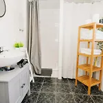 City-apartment „kreuzviertel-lädchen“mit Parkplatz *