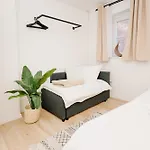 City-apartment „kreuzviertel-lädchen“mit Parkplatz * Munster (North Rhine-Westphalia)