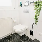 City-apartment „kreuzviertel-lädchen“mit Parkplatz