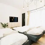 City-apartment „kreuzviertel-lädchen“mit Parkplatz Apartment *