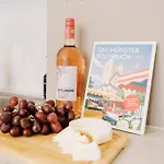 City-apartment „kreuzviertel-lädchen“mit Parkplatz *